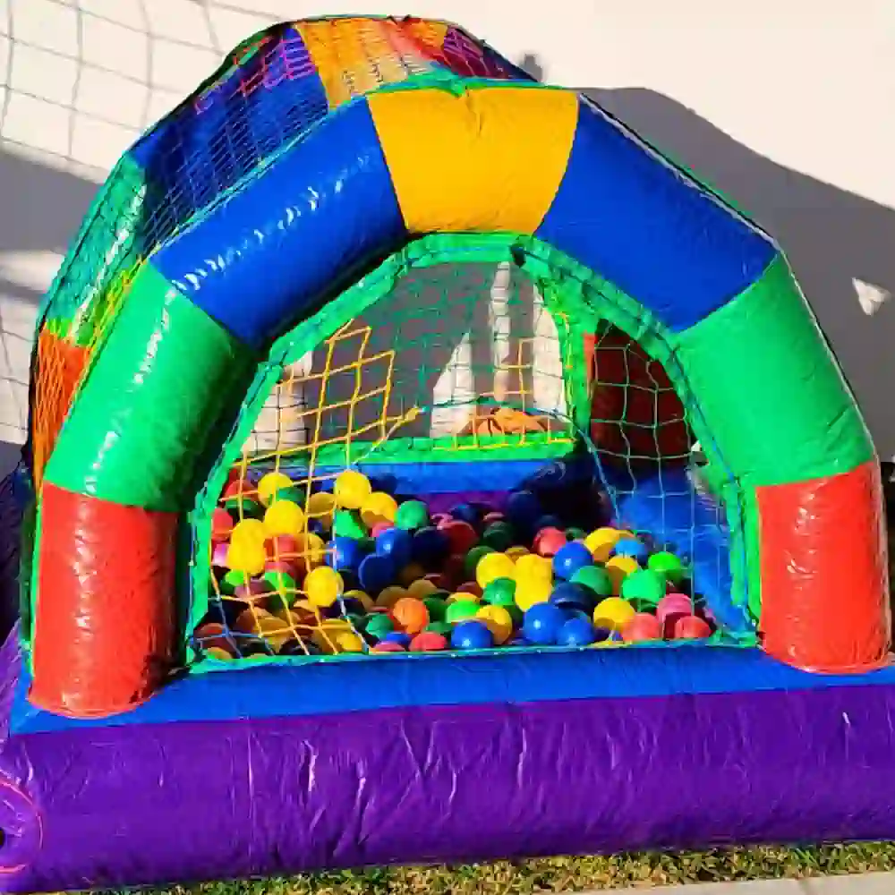 Piscina de bolinhas Kids para festas em Biguaçu
